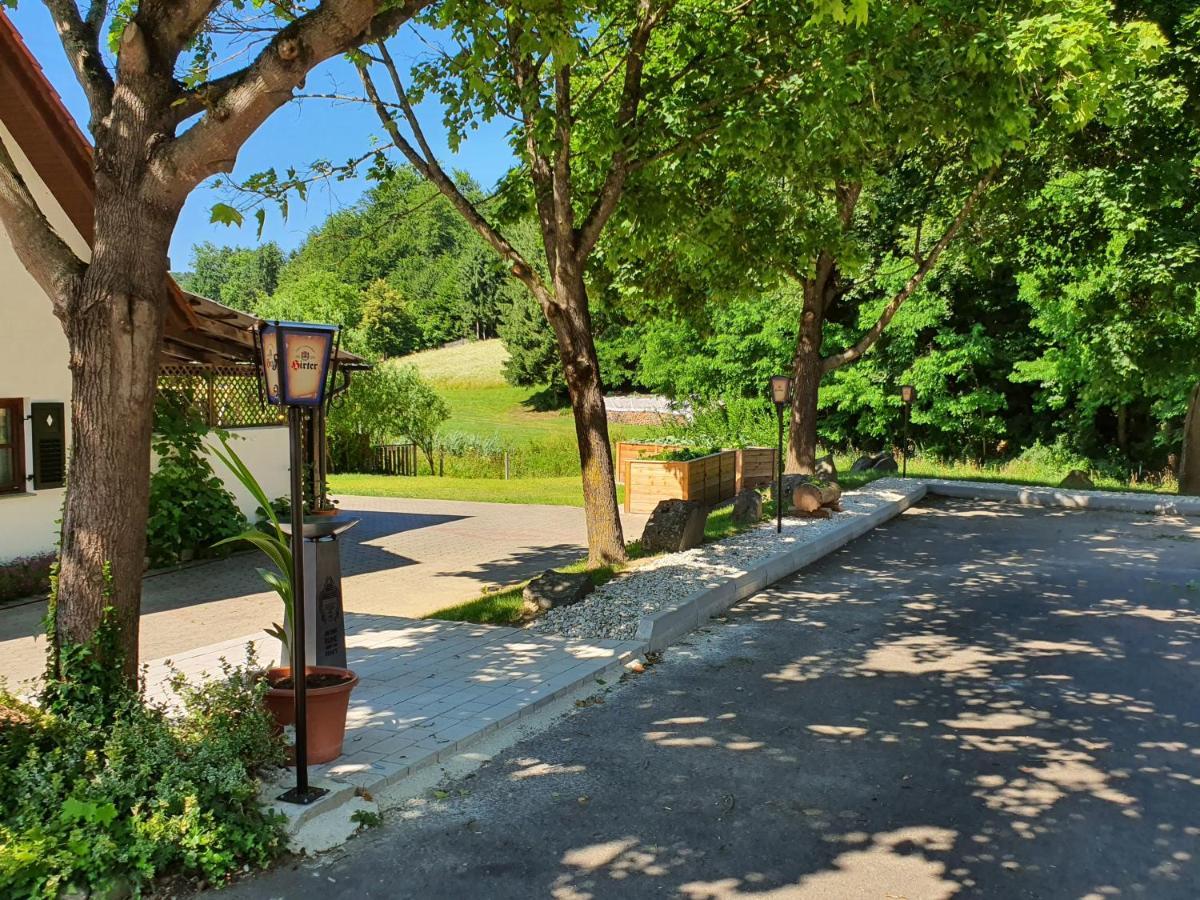 Gasthof Zum Wallner Kalch Bagian luar foto