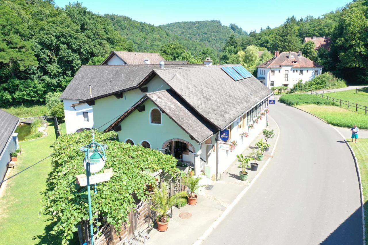 Gasthof Zum Wallner Kalch Bagian luar foto