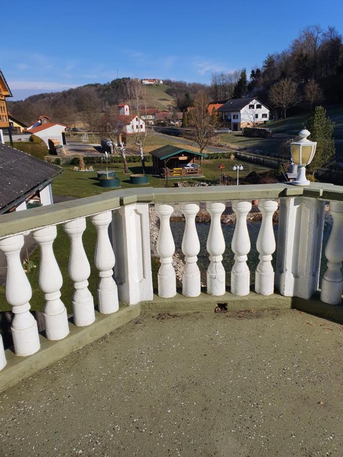 Gasthof Zum Wallner Kalch Bagian luar foto